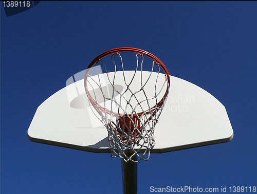 Image of basketball hoop 
