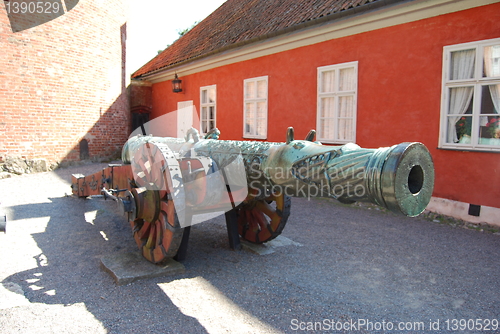 Image of Old cannon