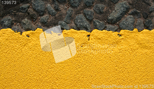 Image of Thick yellow paint