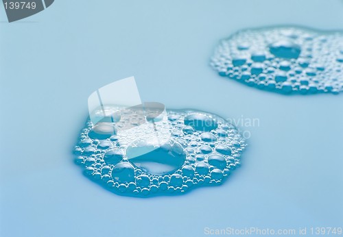 Image of water bubbles