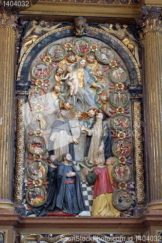 Image of Queen of the Holy Rosary