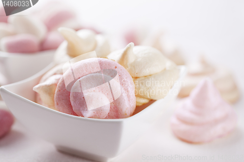 Image of meringues