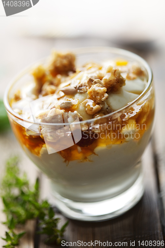 Image of yogurt with honey and muesli