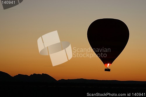 Image of ballooning at sunrise