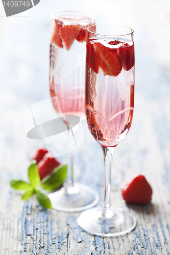 Image of strawberry champagne cocktail