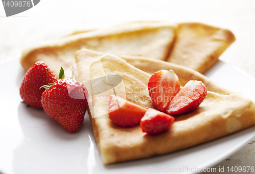 Image of crepes with strawberries