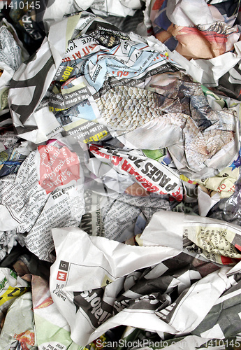 Image of Newspapers wrap