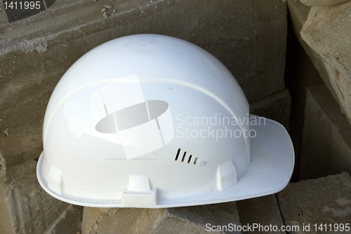 Image of Helmet.
