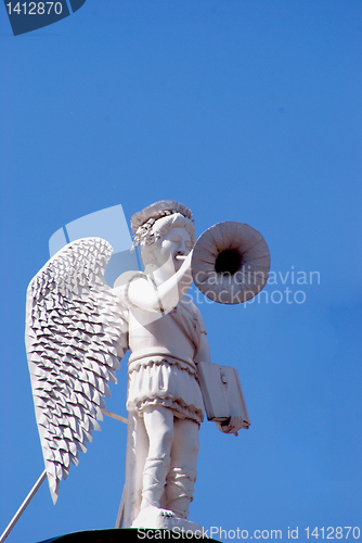 Image of White angel with trumpet 