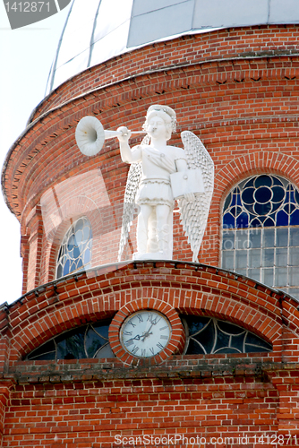 Image of White angel with trumpet 