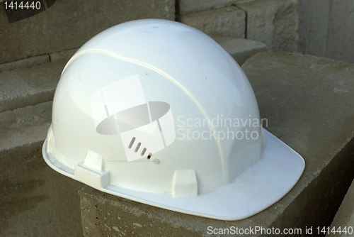 Image of Helmet.