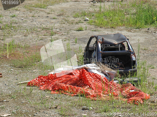 Image of Abandoned car