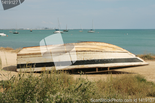 Image of Old boat.