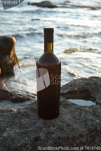 Image of Wine in the bottle.