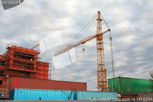 Image of Construction crane.