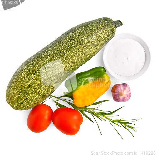 Image of Zucchini with vegetables and salt