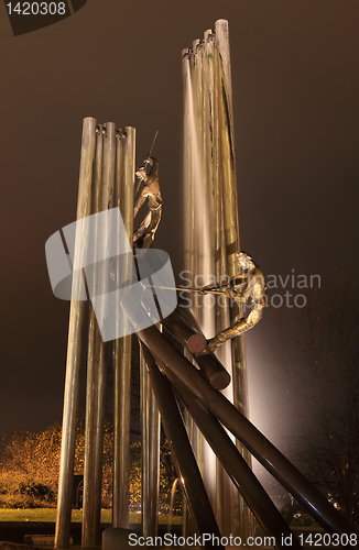 Image of Timber worker monument.