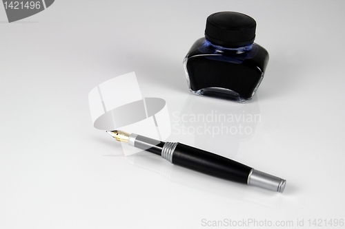 Image of Filler with ink bottle