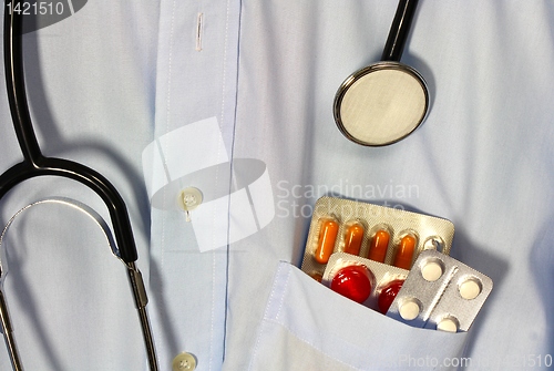 Image of Medicine and stethoscope 3