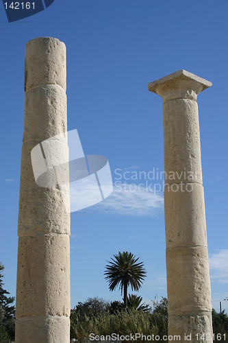 Image of greek columns