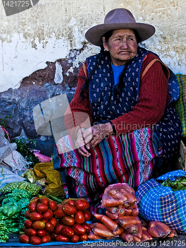 Image of Peruvian woman