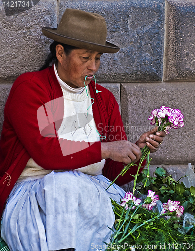 Image of Peruvian woman