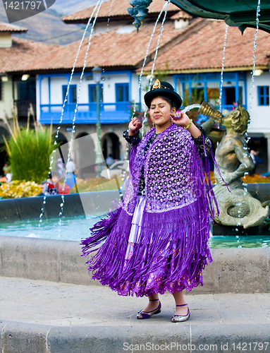 Image of Peruvian dancer