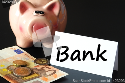 Image of piggy bank 