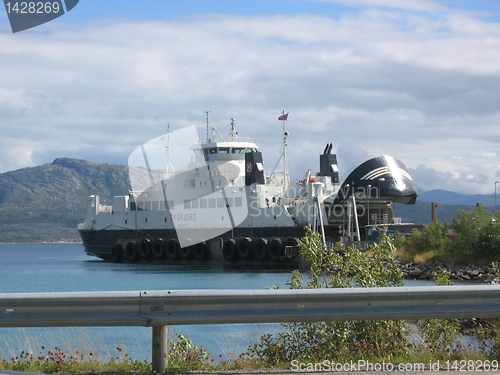 Image of ferry in Lofoten islands