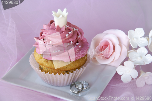 Image of Wedding cupcake