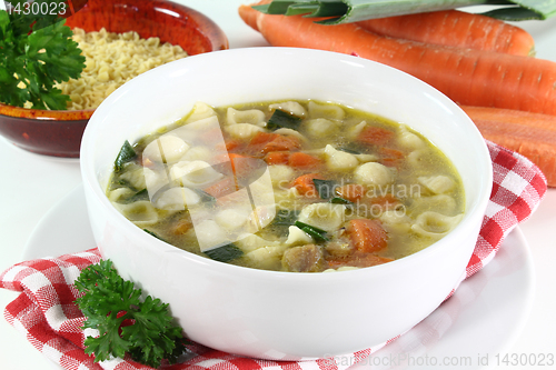 Image of Chicken soup with noodles
