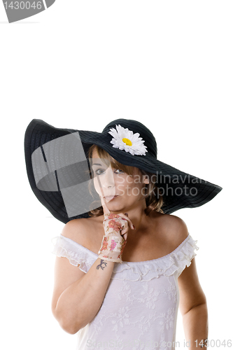 Image of woman in black hat 