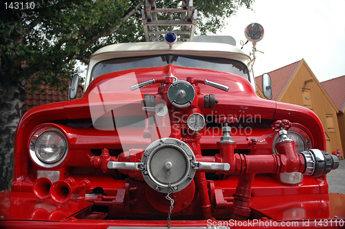 Image of Old firetruck front