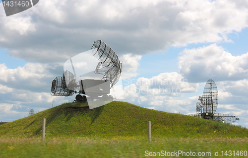 Image of dark green military radar  