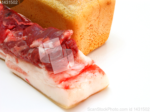 Image of bread and the big piece of meat 