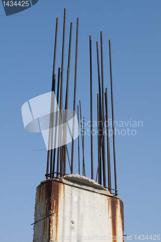 Image of Old reinforcing steel protruding from the concrete