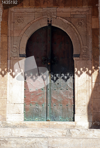 Image of Traditional door from Sidi Bou Said, Tunis
