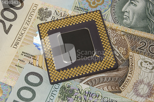 Image of processor on polish money