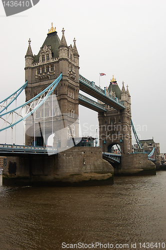 Image of Tower Bridge in London