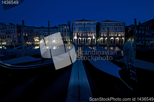 Image of Venice at night
