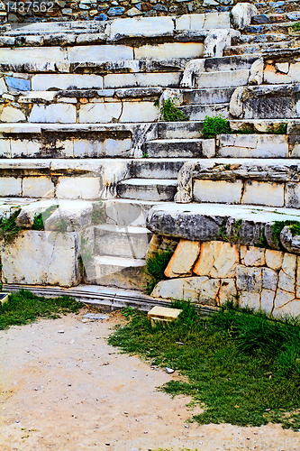 Image of Amphitheatre in Ephesus.