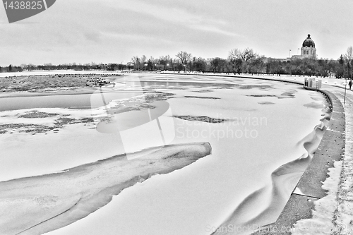 Image of Wascana lake shores