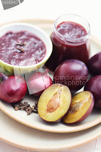 Image of plum chutney