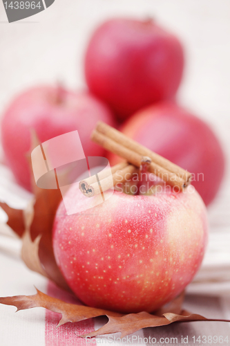 Image of apple with cinnamon
