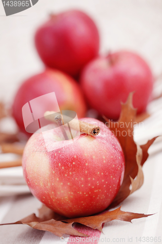 Image of apple with cinnamon