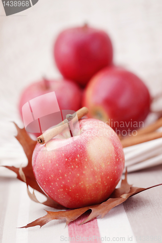 Image of apple with cinnamon