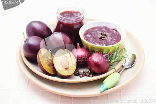 Image of plum chutney