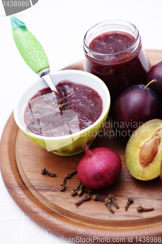 Image of plum chutney