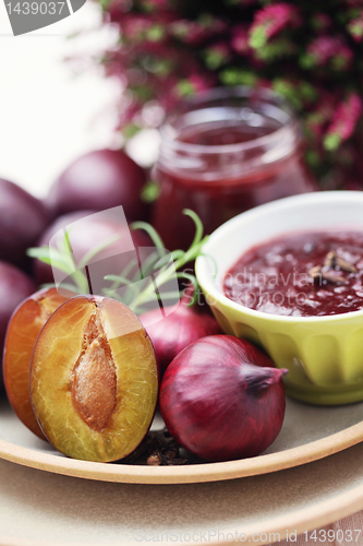 Image of plum chutney