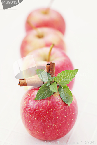 Image of apples with mint